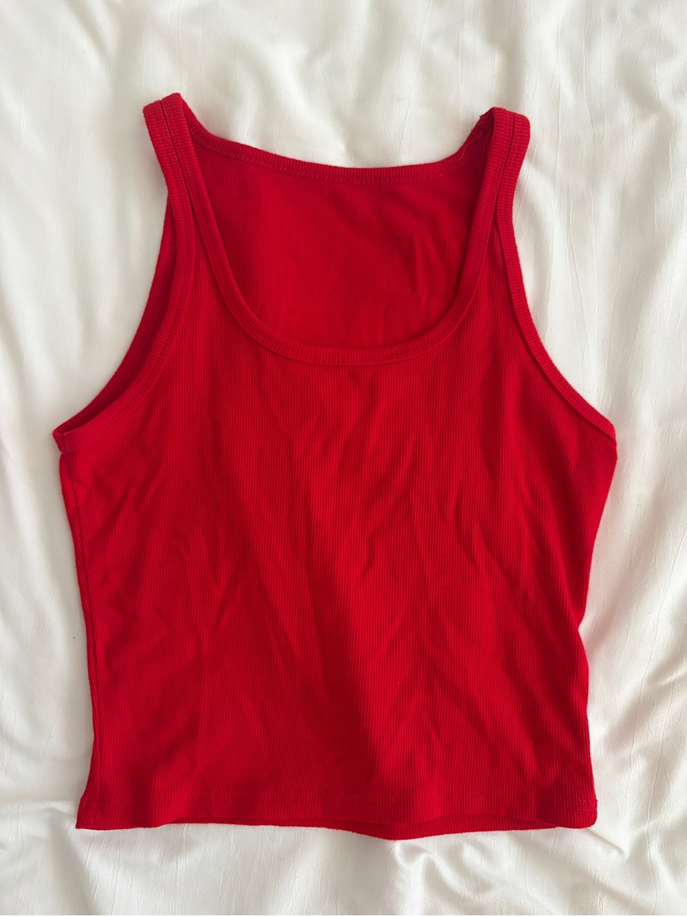 Red Cropped Tank Top - Picture 2 of 3